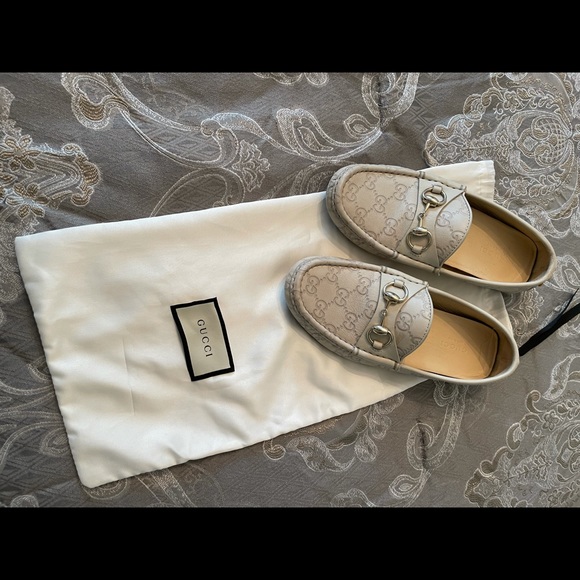 GUCCI - Cream Loafers - Picture 6 of 6
